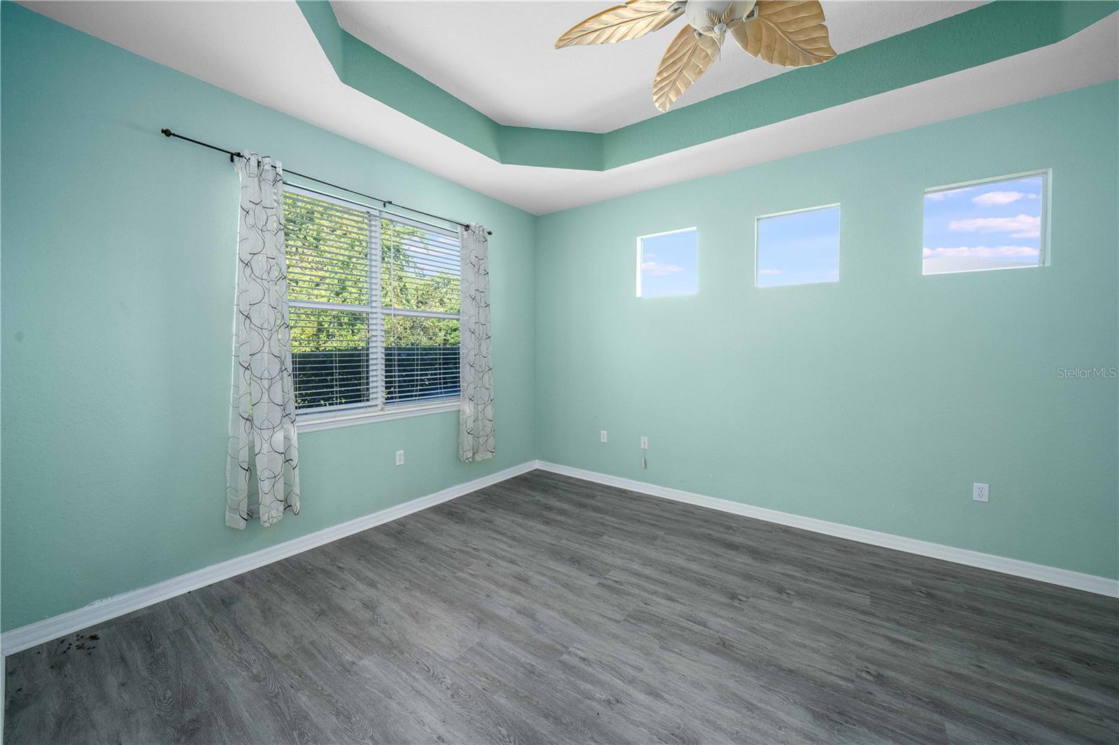 Image 19 of 29 For 2391 Savannah Drive