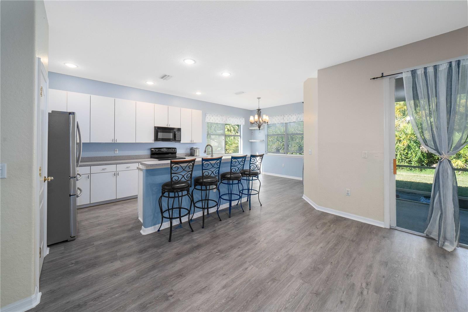 Image 4 of 29 For 2391 Savannah Drive