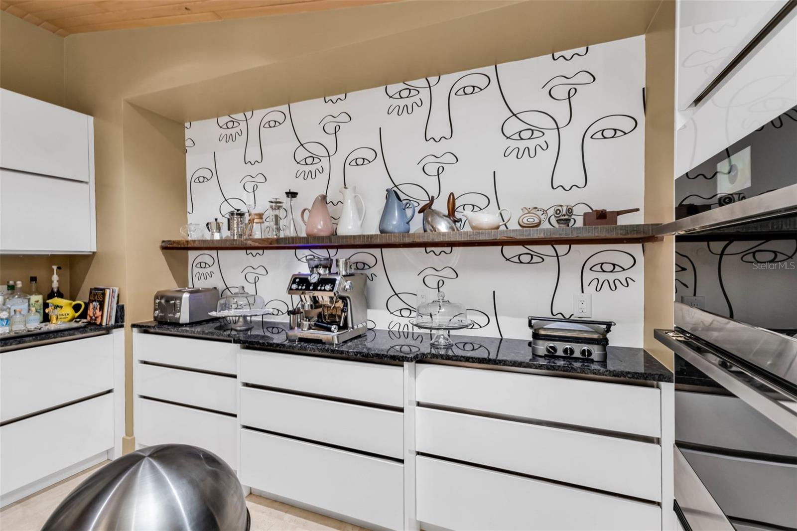 Image 17 of 75 For 810 Napoli Lane