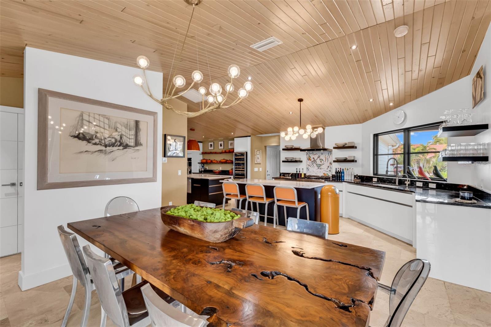 Image 18 of 75 For 810 Napoli Lane