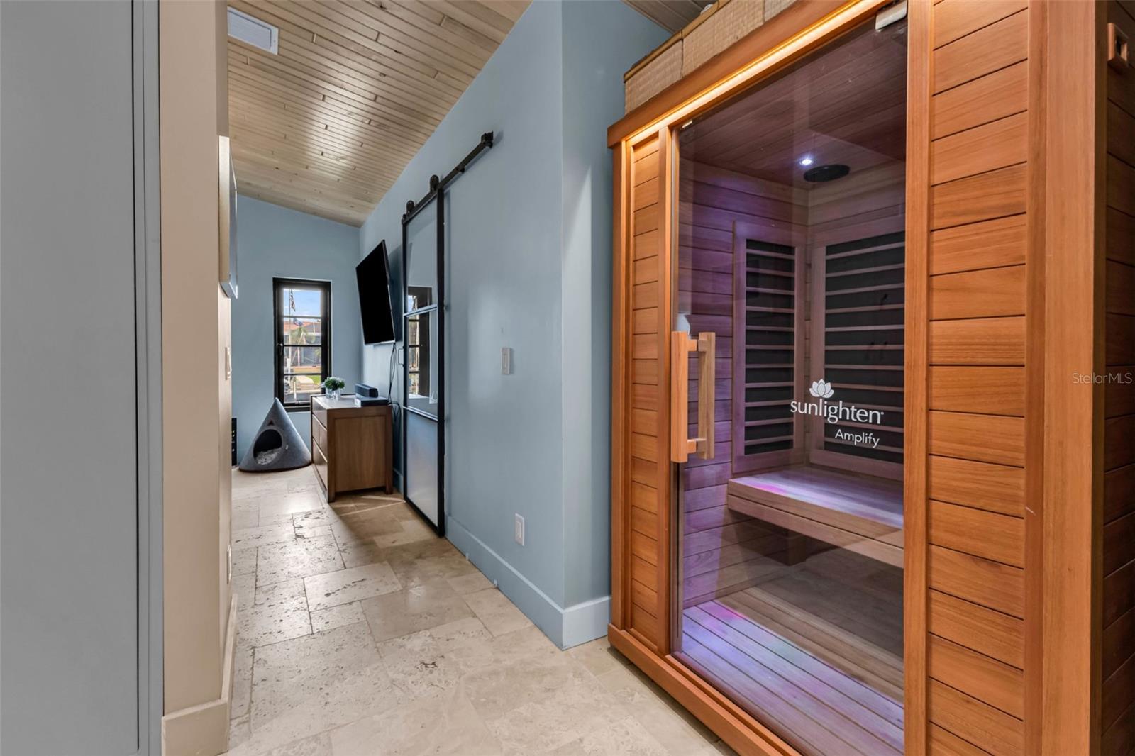 Image 23 of 75 For 810 Napoli Lane