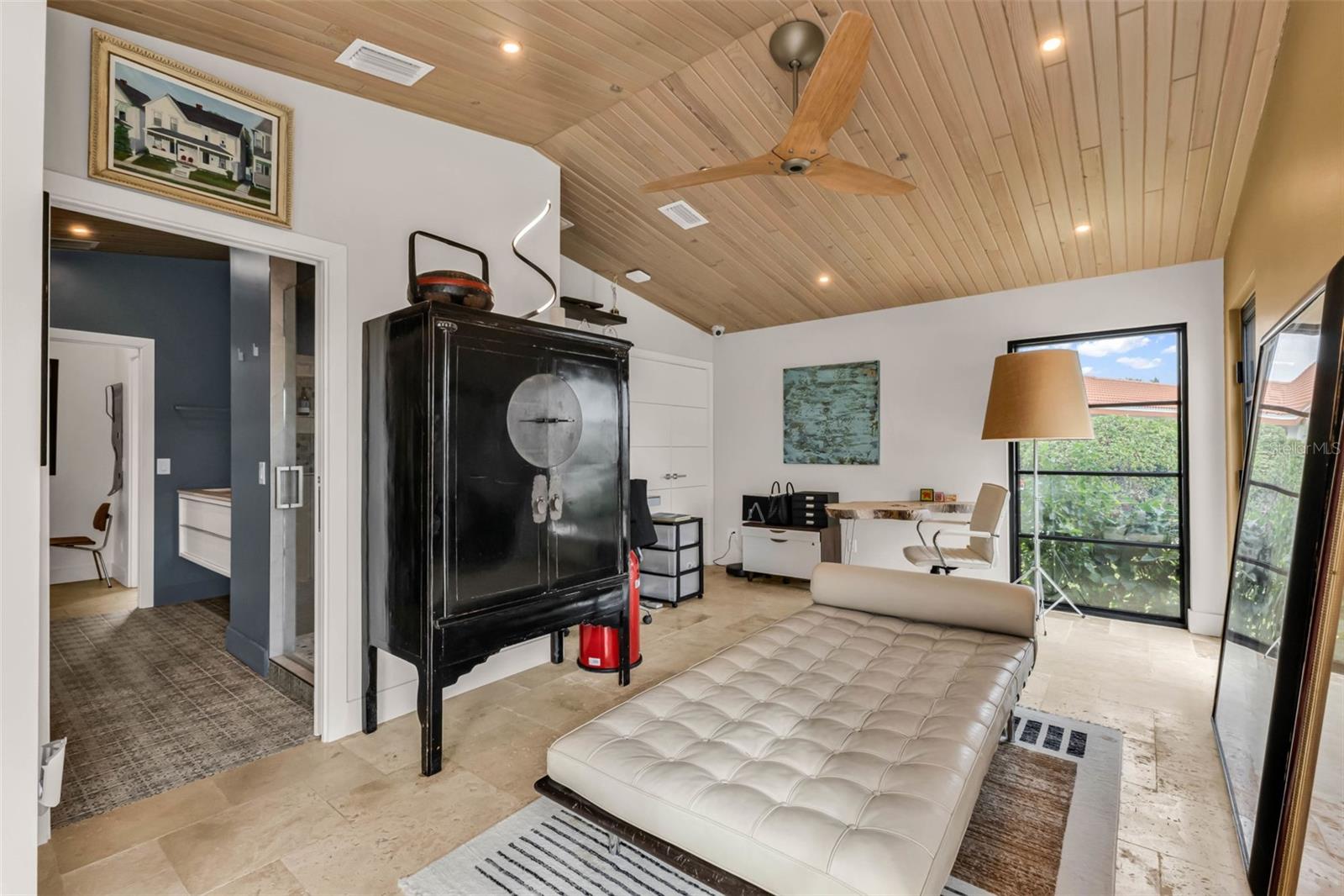 Image 30 of 75 For 810 Napoli Lane