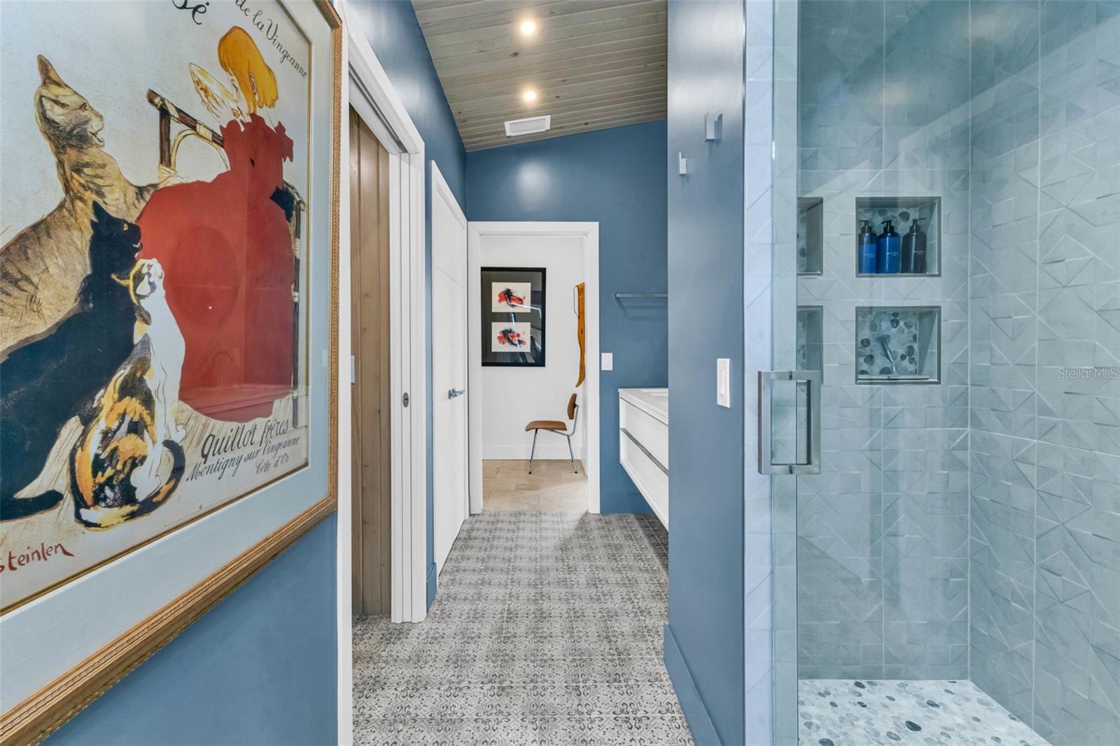 Image 32 of 75 For 810 Napoli Lane