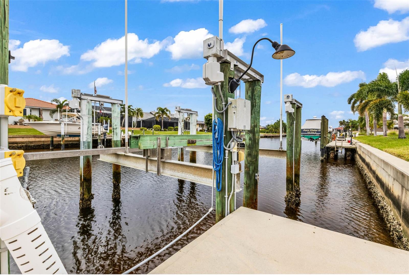 Image 43 of 75 For 810 Napoli Lane