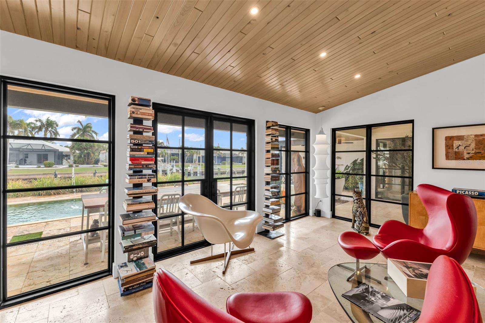 Image 6 of 75 For 810 Napoli Lane