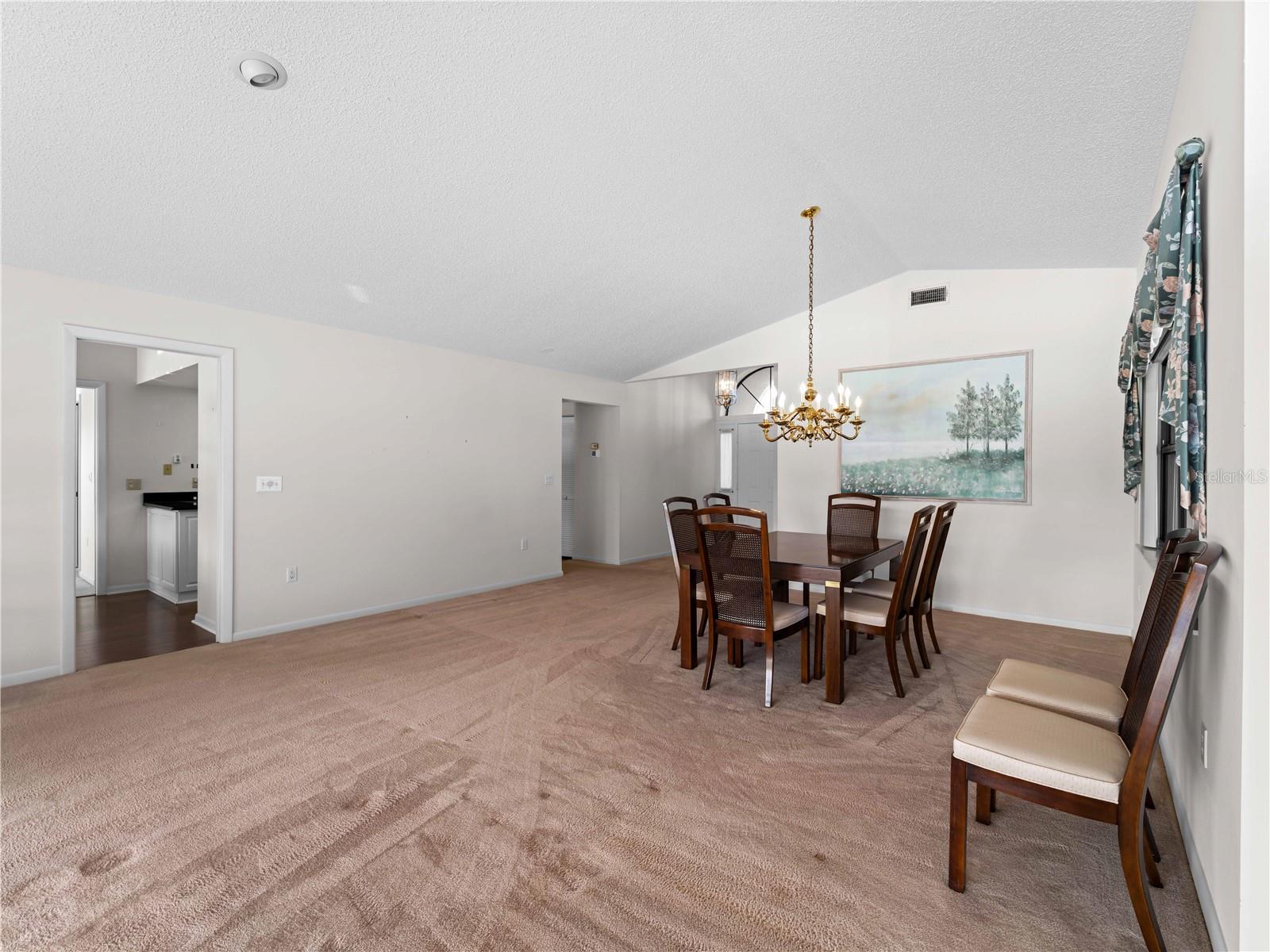 Image 18 of 59 For 1946 Cove Pointe Drive