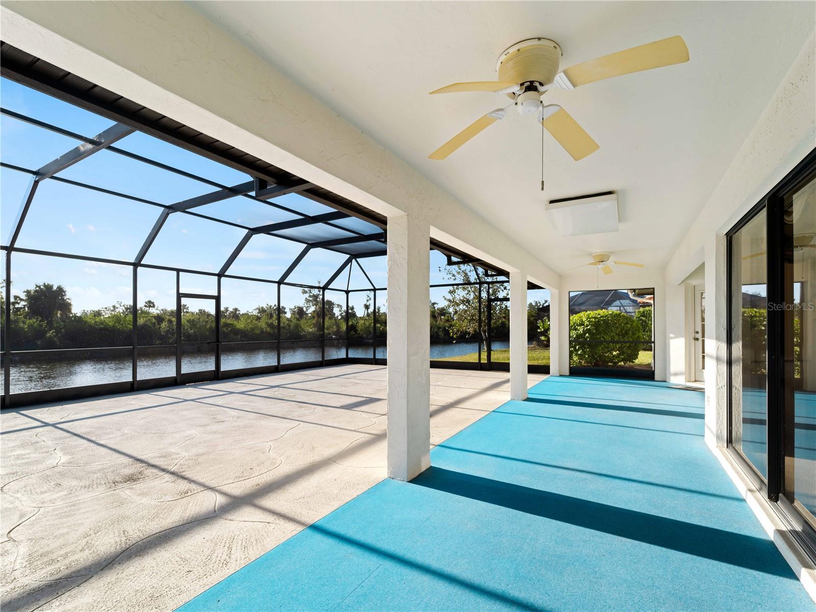 Image 35 of 59 For 1946 Cove Pointe Drive