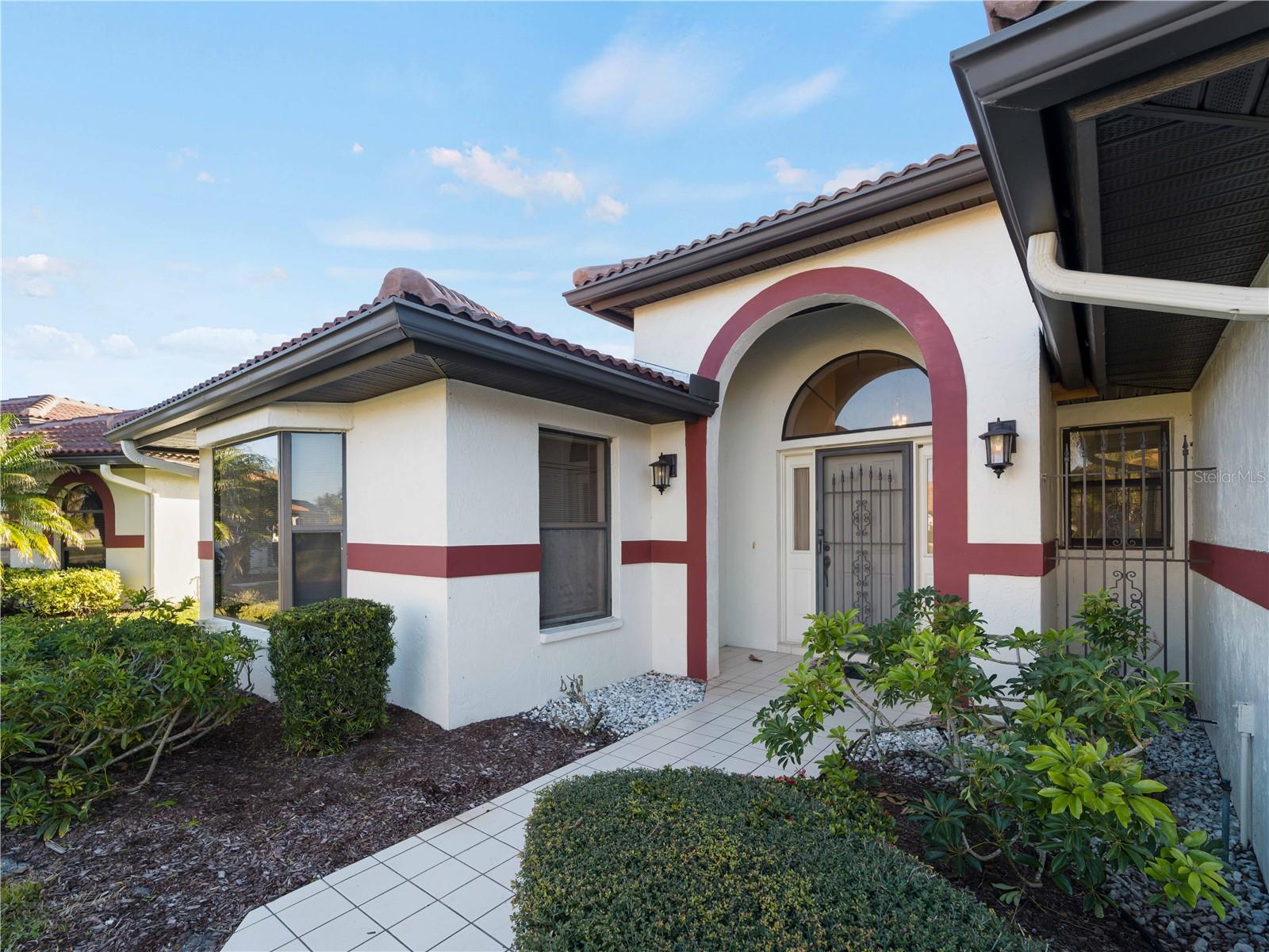 Image 53 of 59 For 1946 Cove Pointe Drive