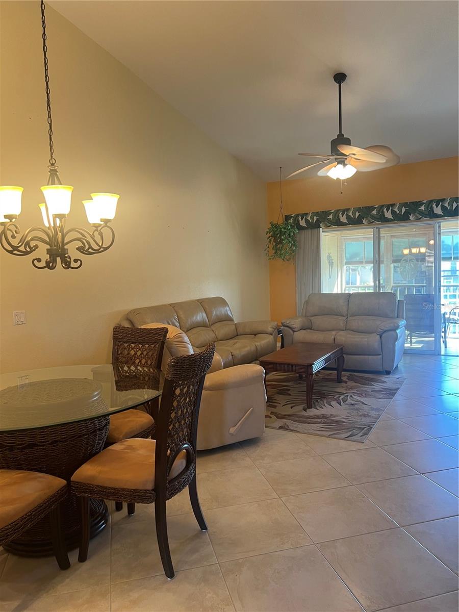 Image 10 of 59 For 220 Coldeway Drive 123