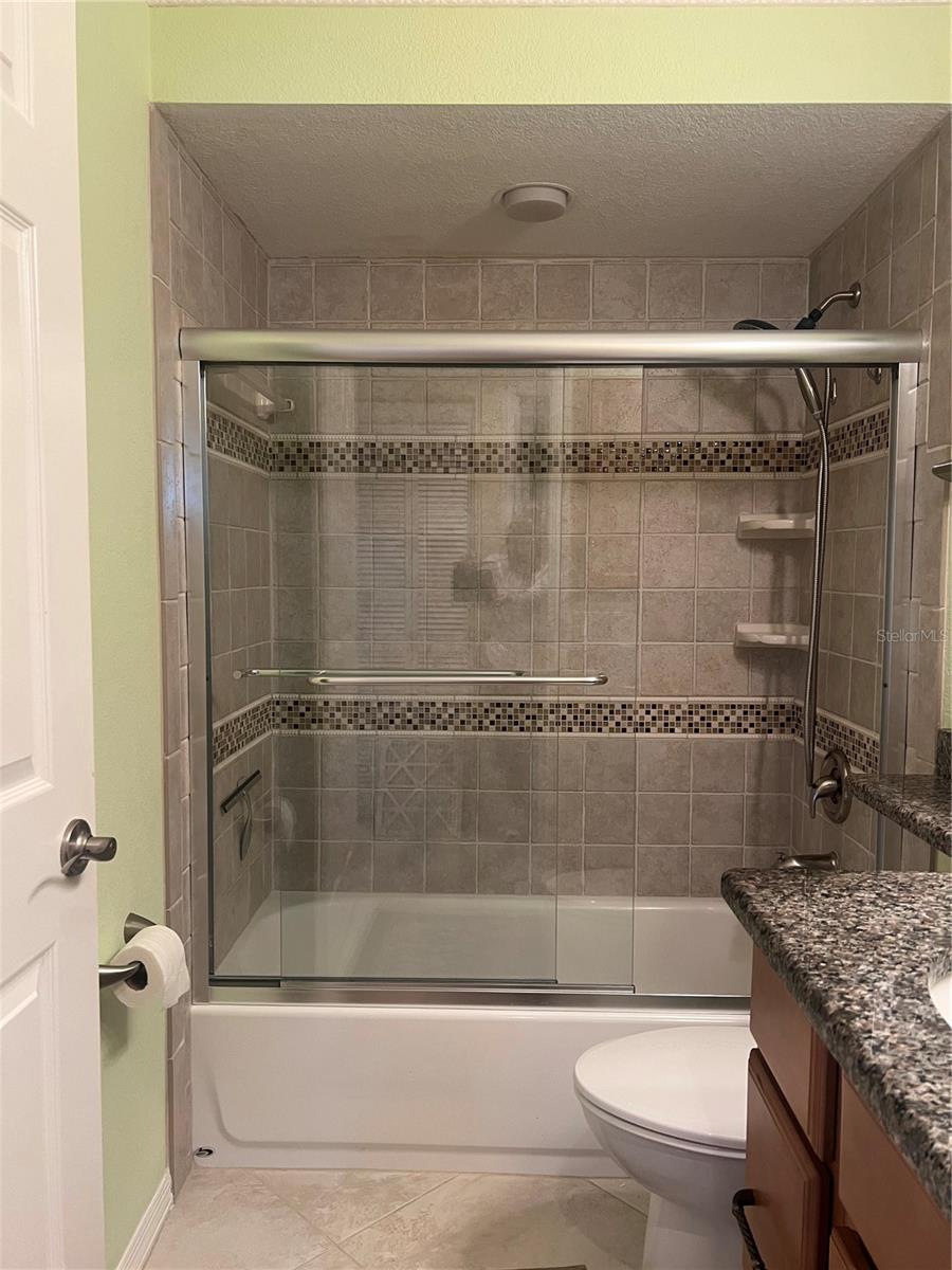 Image 20 of 59 For 220 Coldeway Drive 123