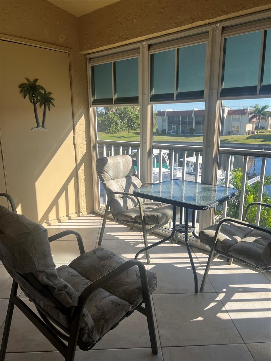 Image 27 of 59 For 220 Coldeway Drive 123