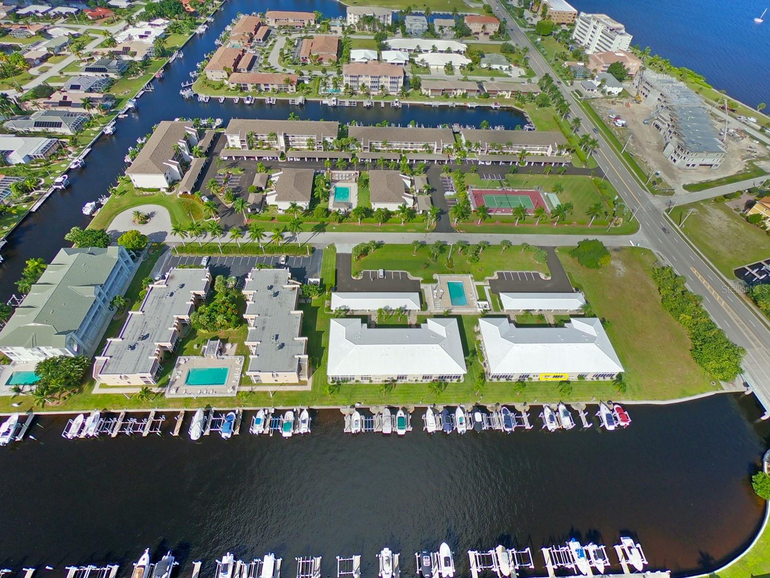 Image 31 of 59 For 220 Coldeway Drive 123