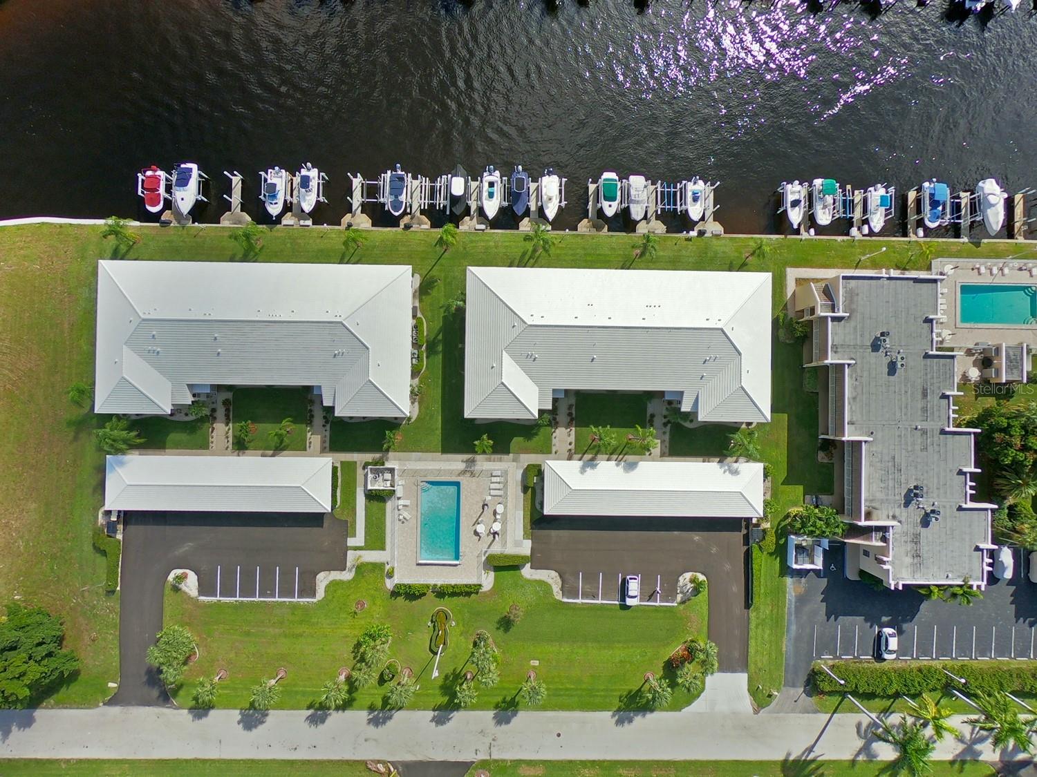 Image 34 of 59 For 220 Coldeway Drive 123