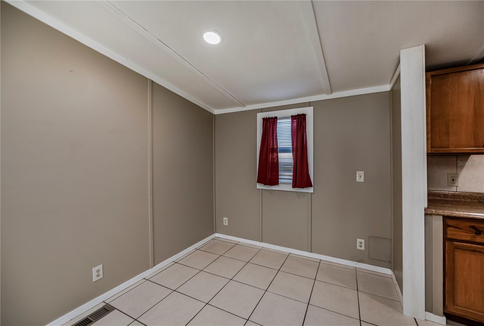 Image 18 of 69 For 15312 Mango Drive