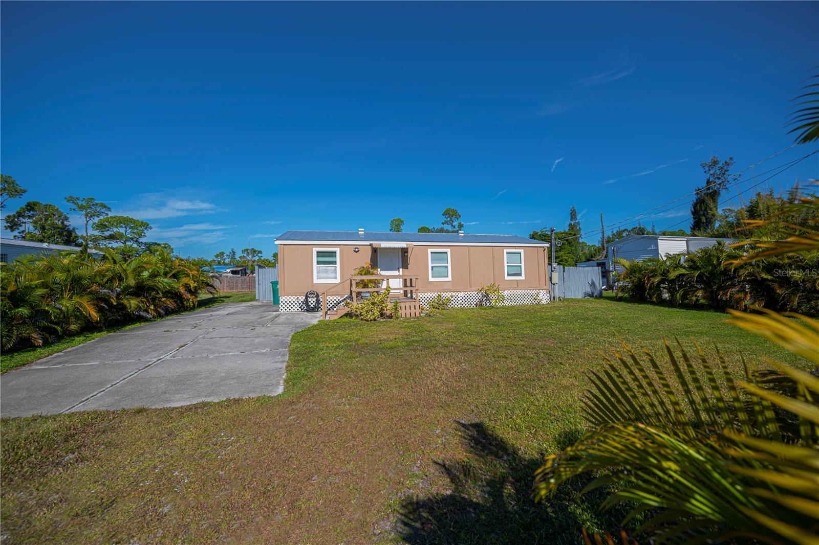 Image 3 of 69 For 15312 Mango Drive