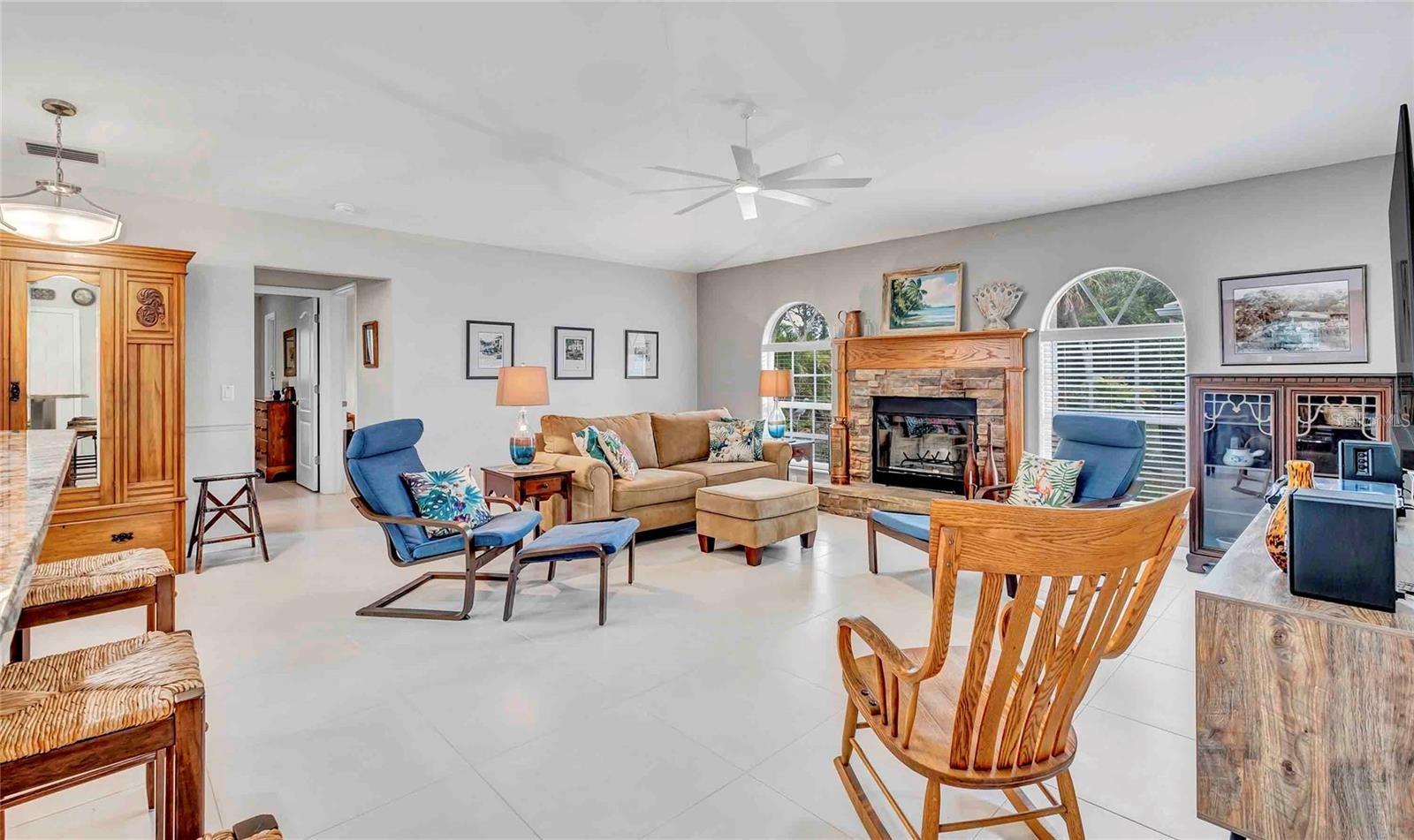 Image 18 of 49 For 1761 Okolona Street