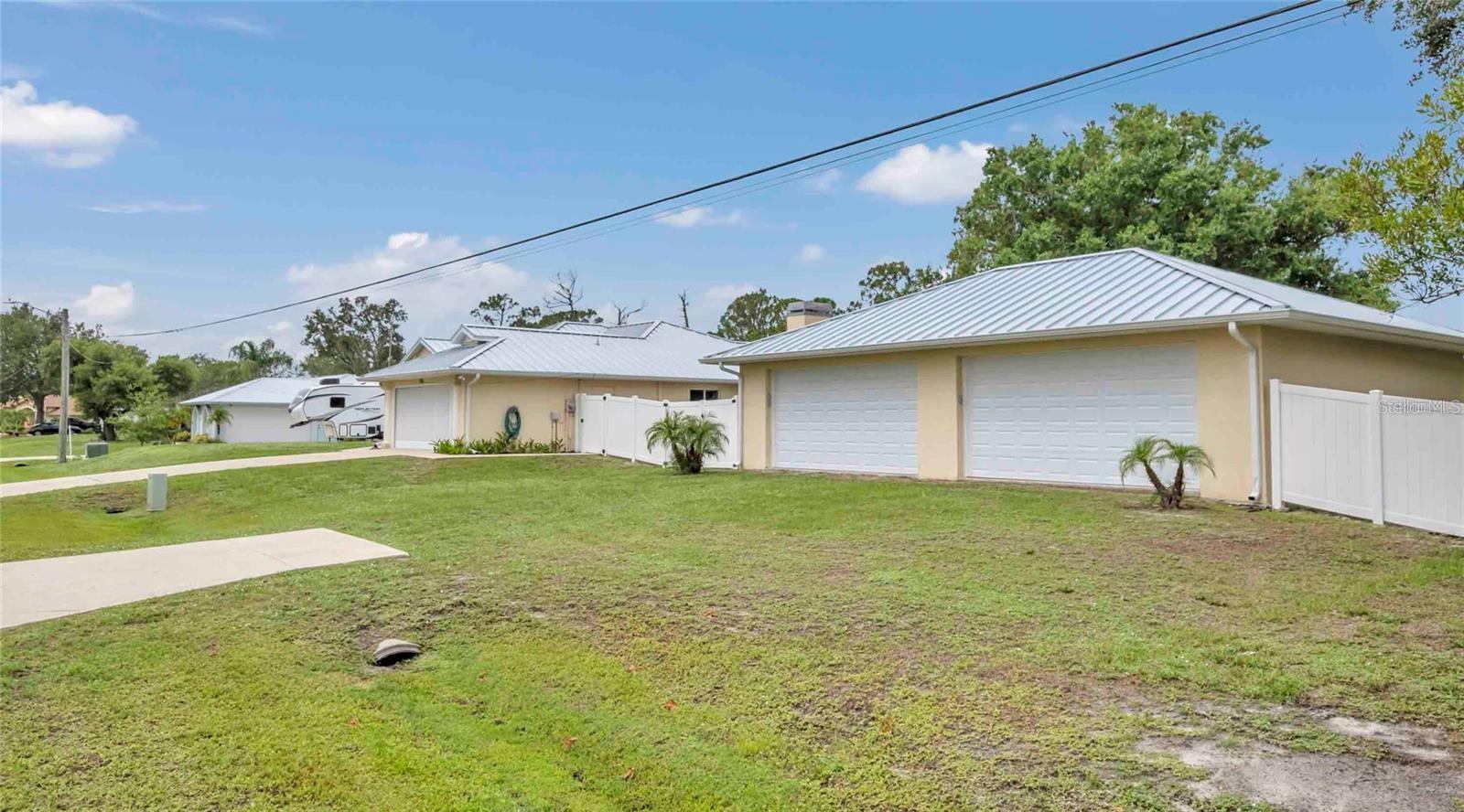 Image 37 of 49 For 1761 Okolona Street