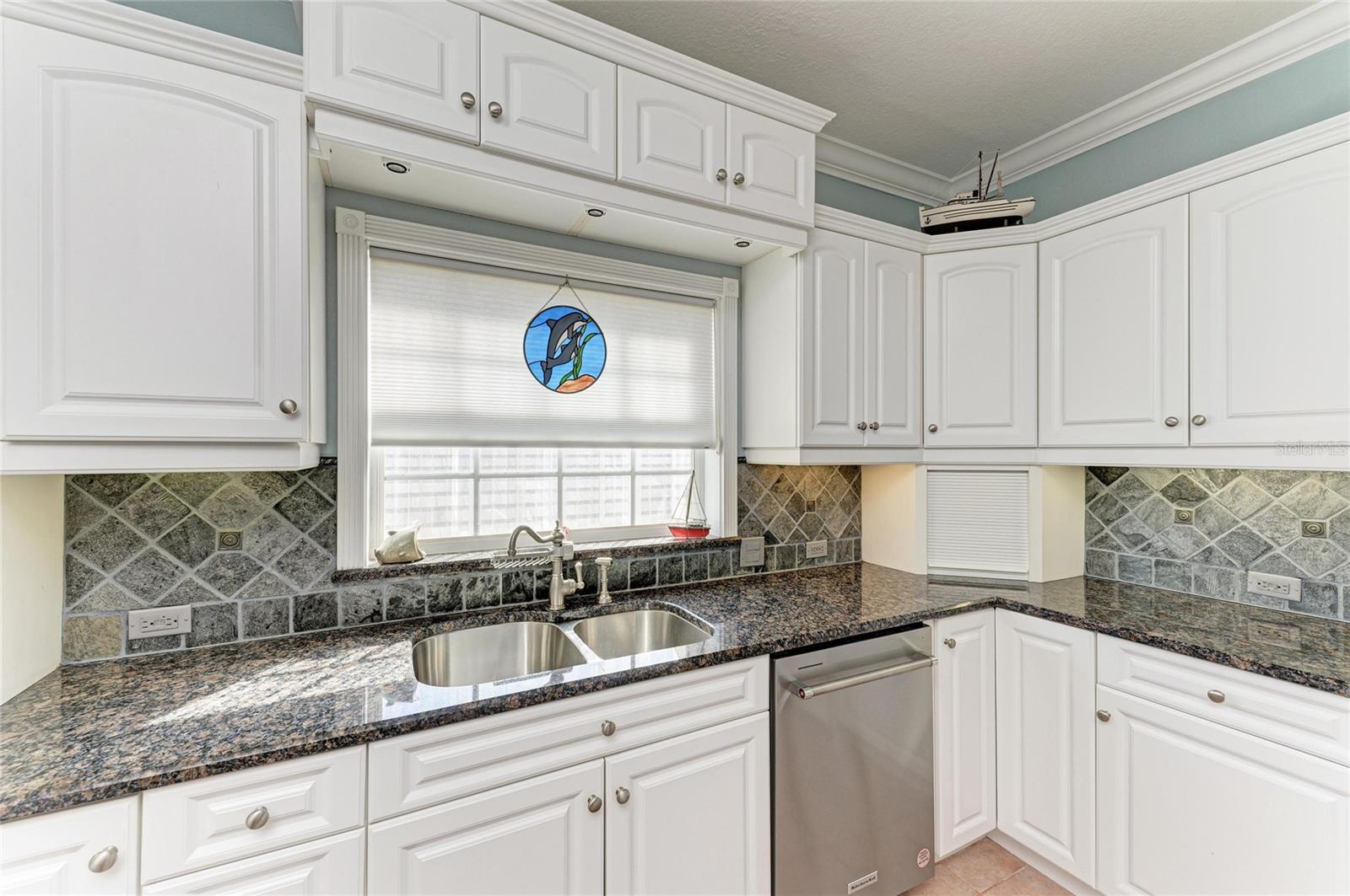 Image 18 of 74 For 2839 Coral Way