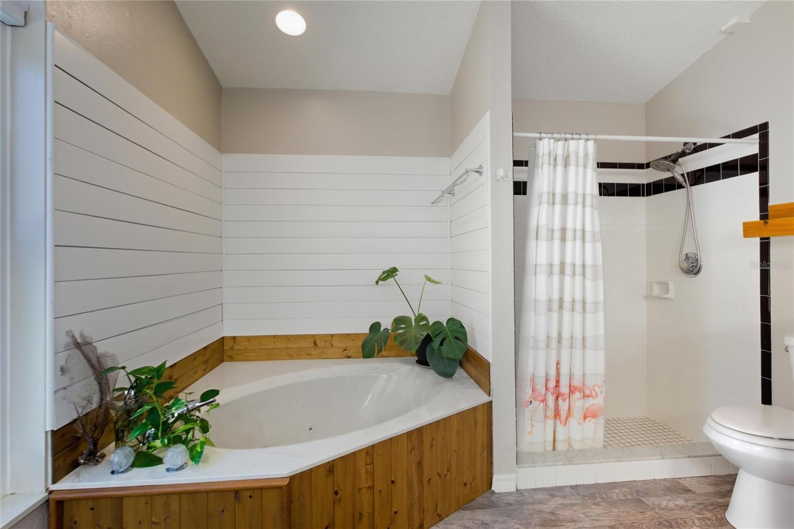 Image 23 of 44 For 7490 Spinnaker Boulevard