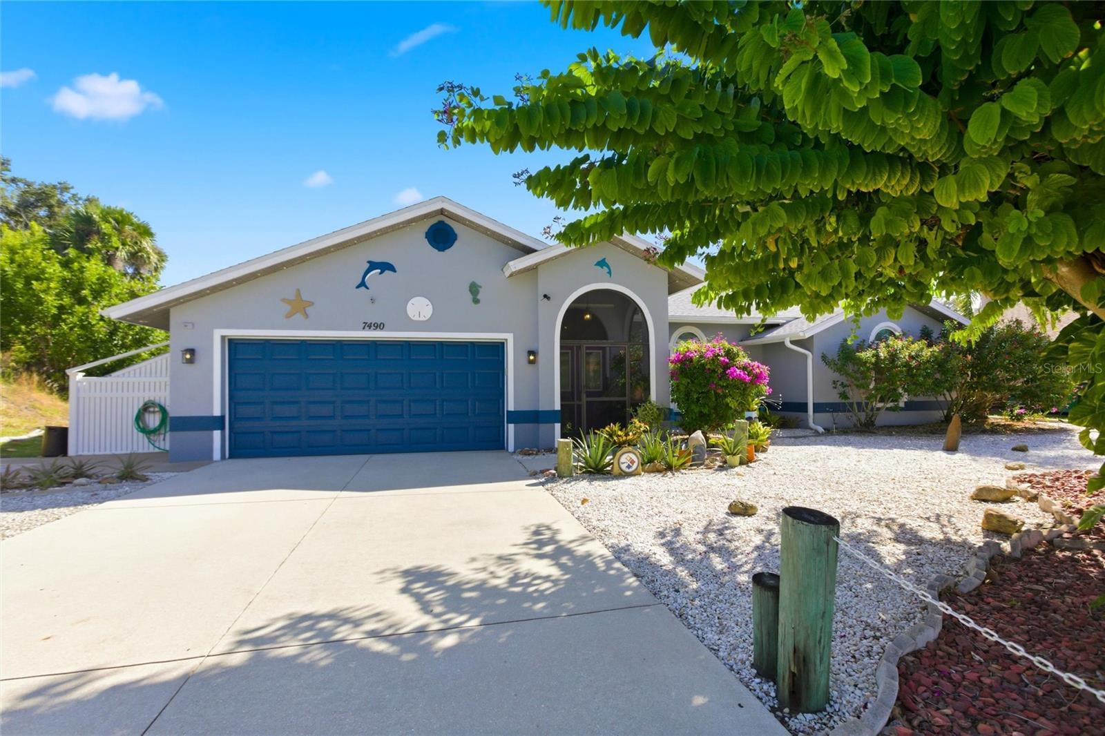 Image 3 of 44 For 7490 Spinnaker Boulevard