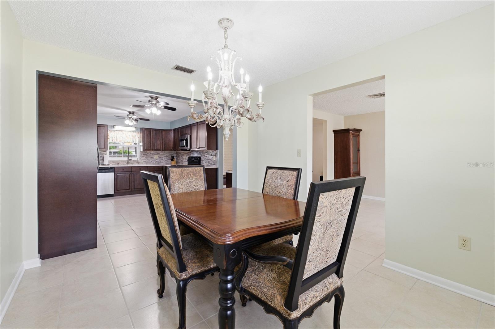 Image 10 of 27 For 3494 Brooklyn Avenue