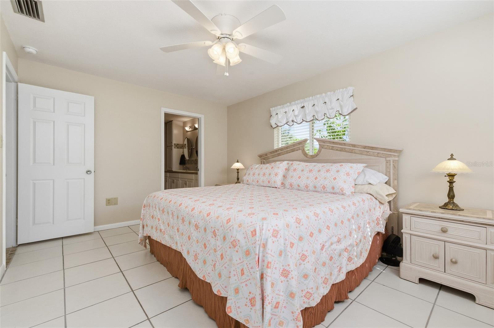 Image 13 of 27 For 3494 Brooklyn Avenue