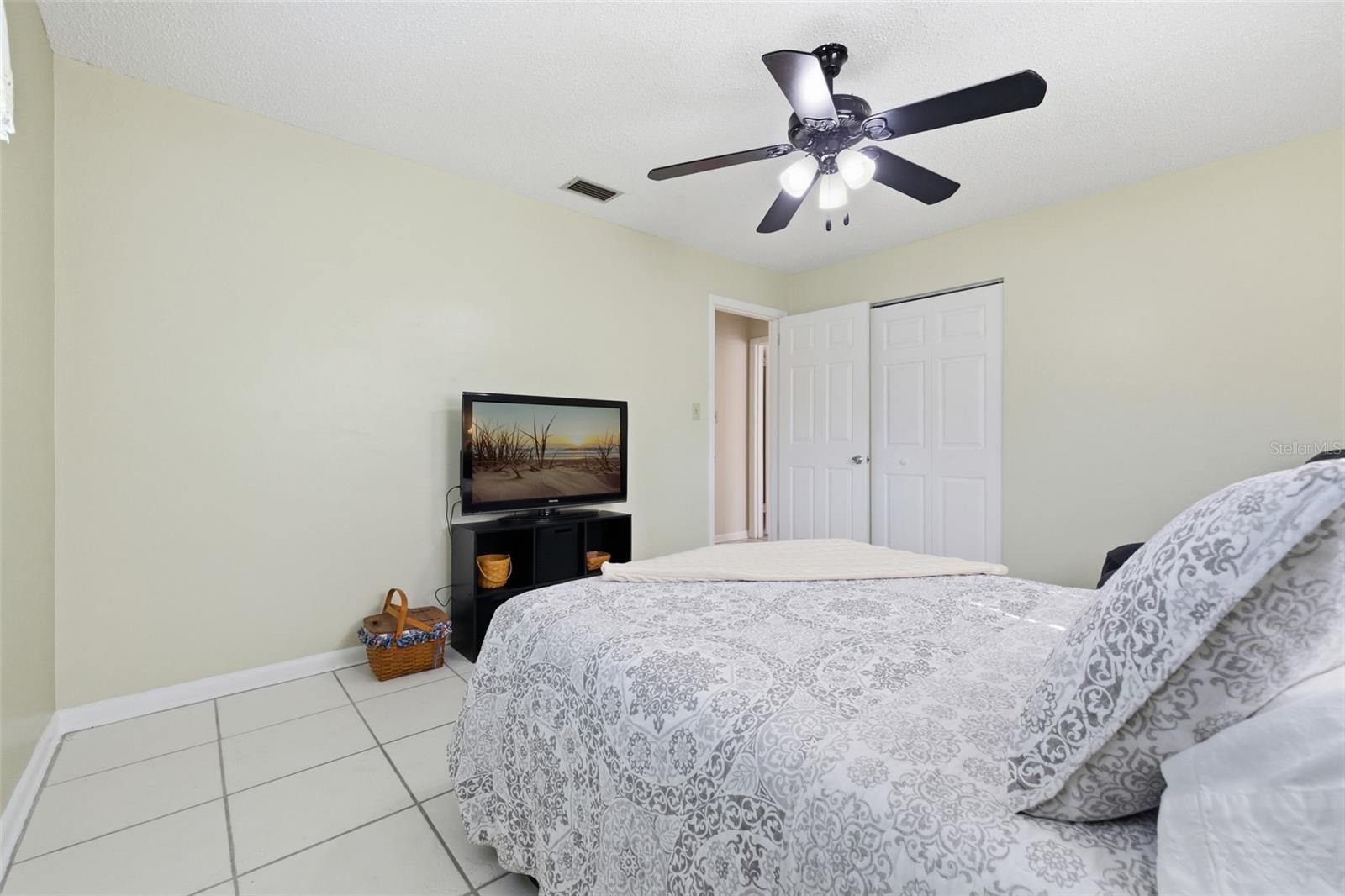 Image 18 of 27 For 3494 Brooklyn Avenue