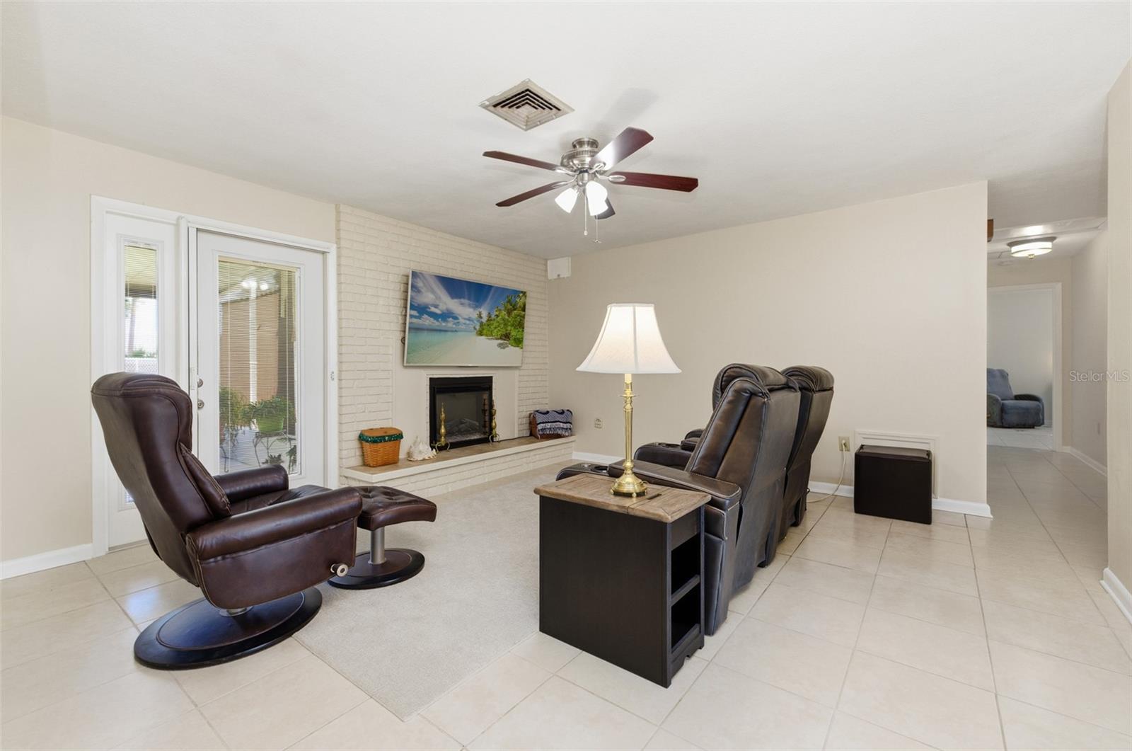 Image 9 of 27 For 3494 Brooklyn Avenue