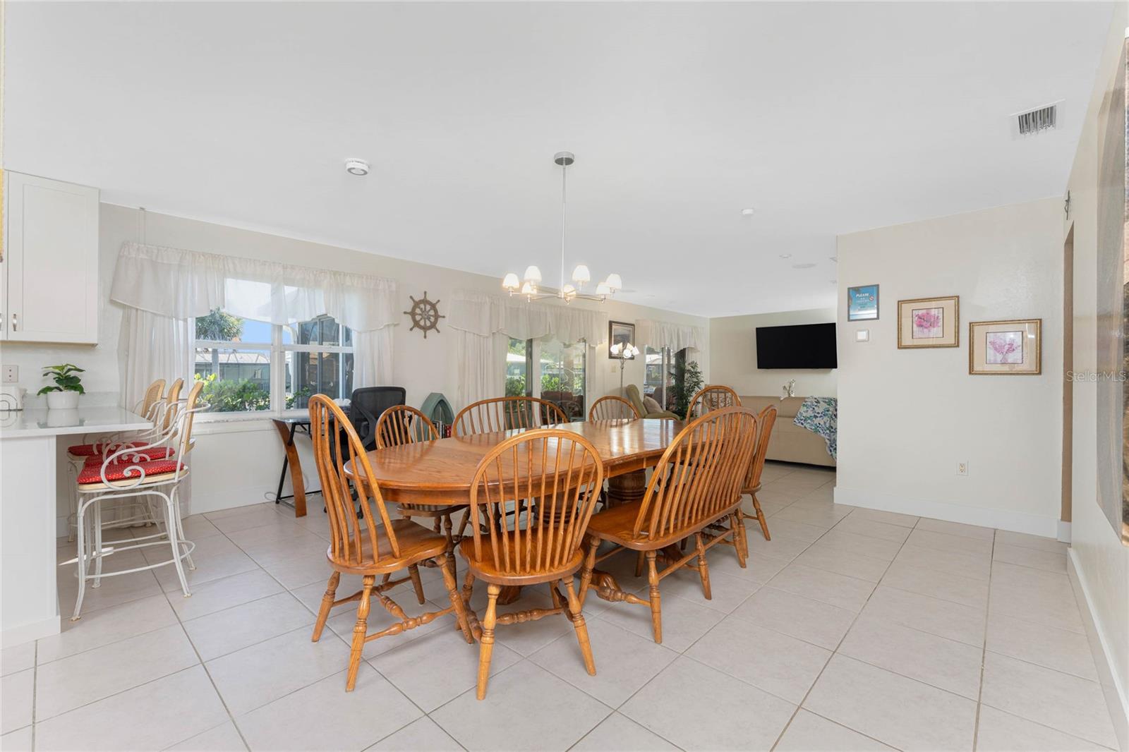 Image 10 of 83 For 180 Purdy Drive