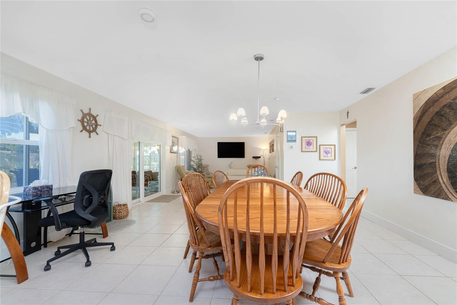 Image 19 of 83 For 180 Purdy Drive