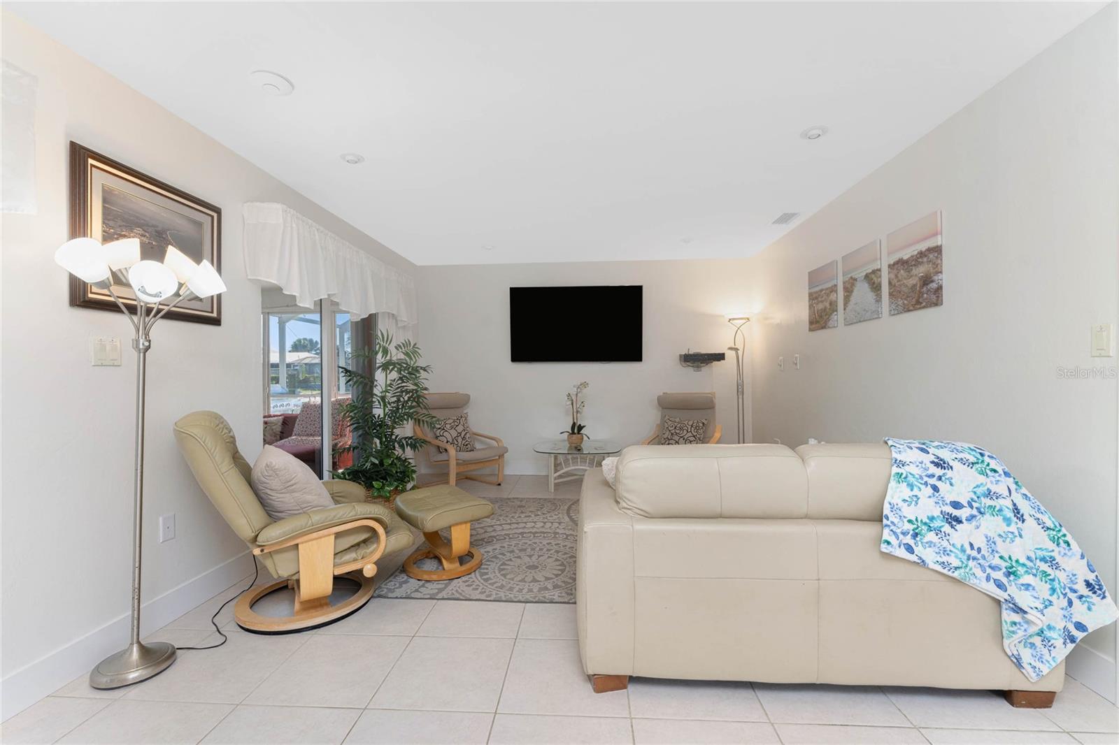 Image 24 of 83 For 180 Purdy Drive