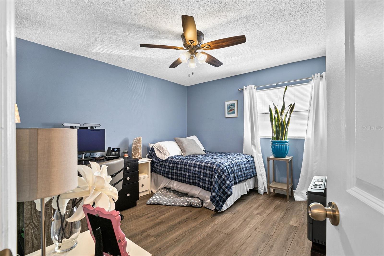 Image 18 of 33 For 7223 Cloister Drive 111