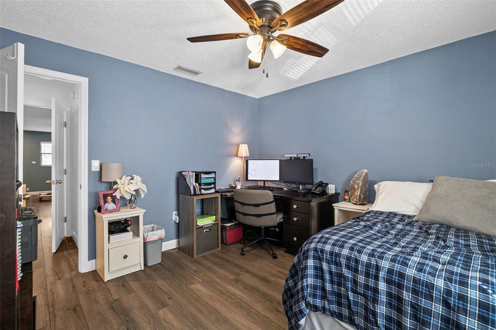 Image 19 of 33 For 7223 Cloister Drive 111