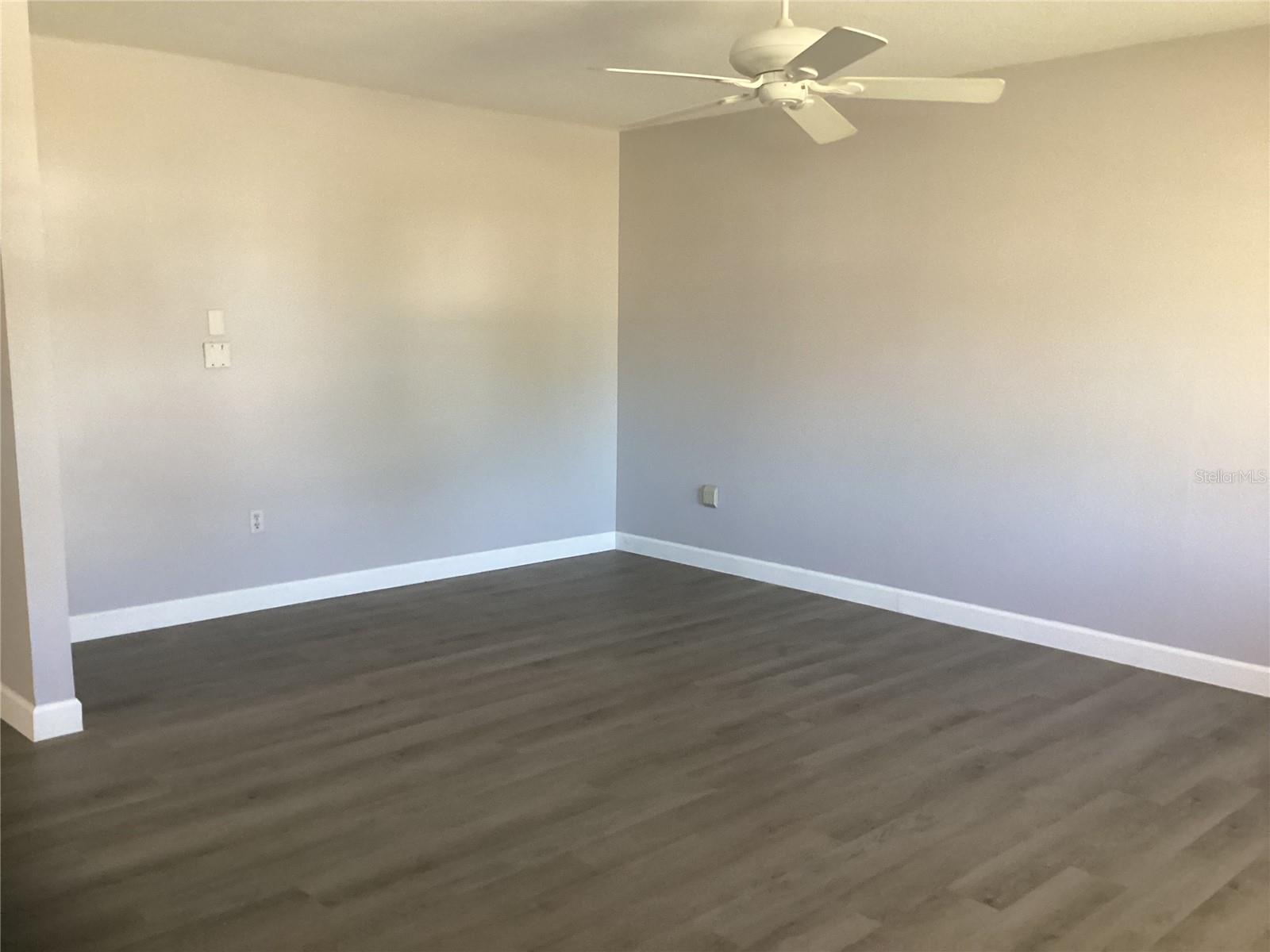 Image 4 of 45 For 2253 Alton Road