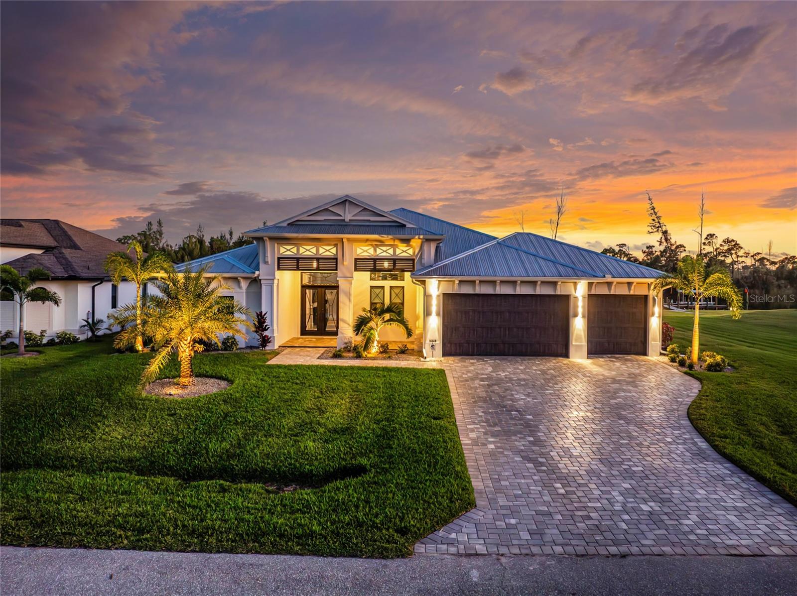 Listing photo id 0 for 16668 Liggett Circle