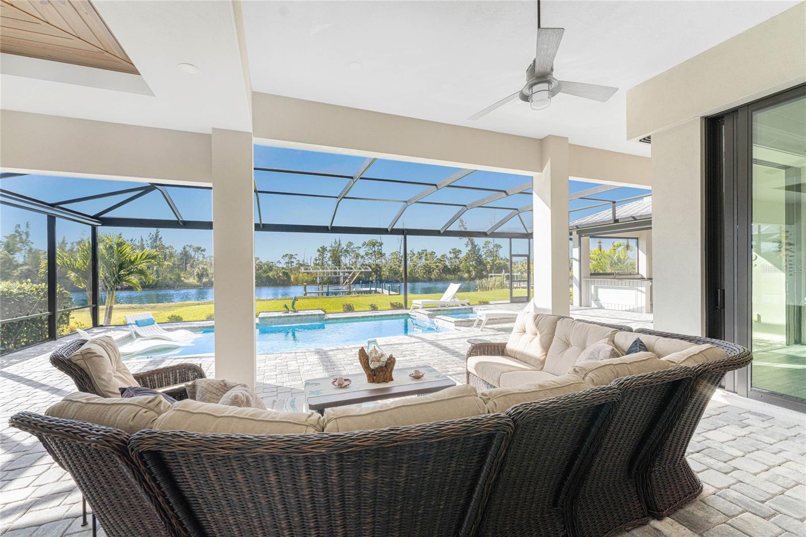 Listing photo id 30 for 16668 Liggett Circle