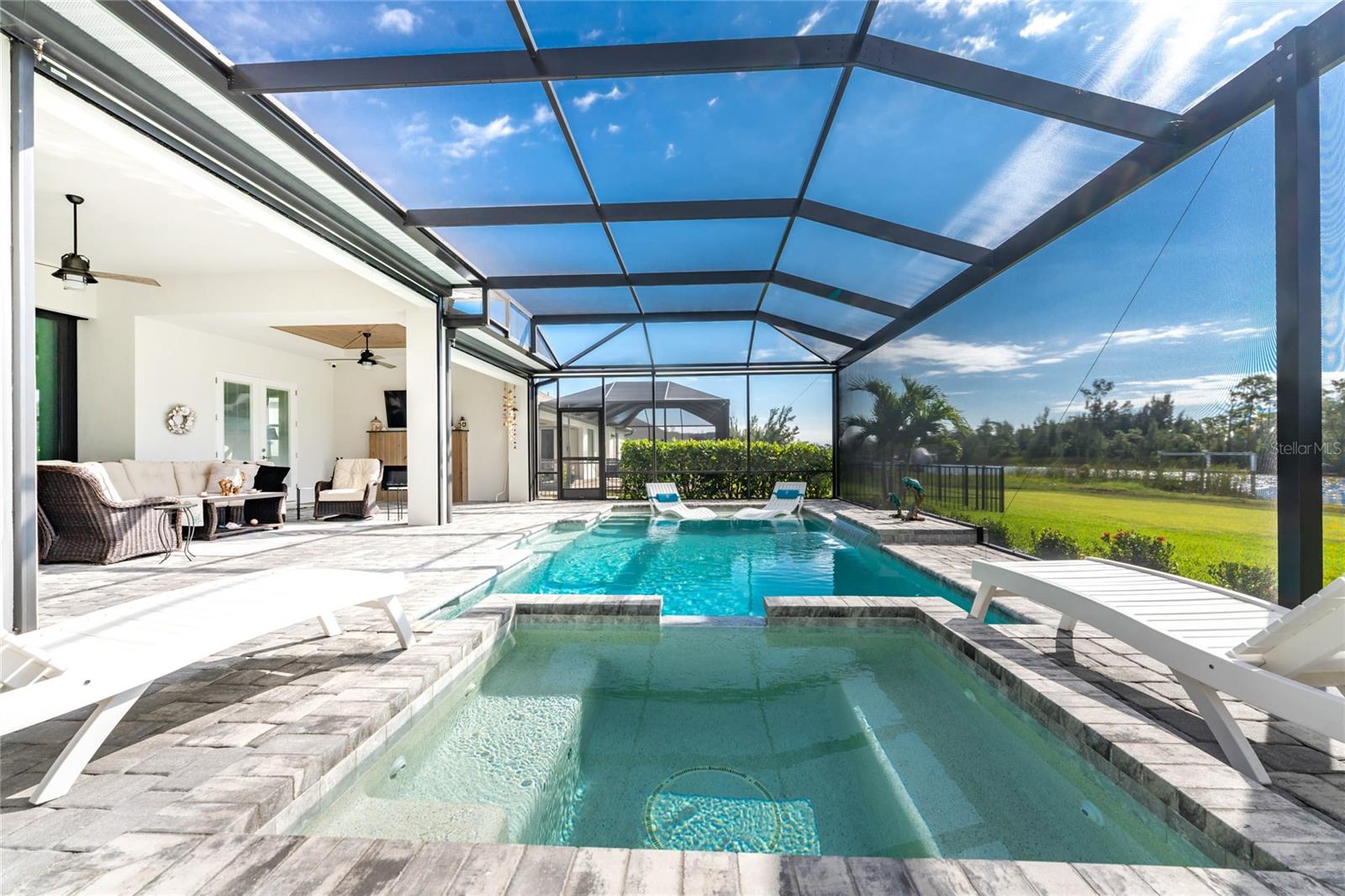 Listing photo id 34 for 16668 Liggett Circle