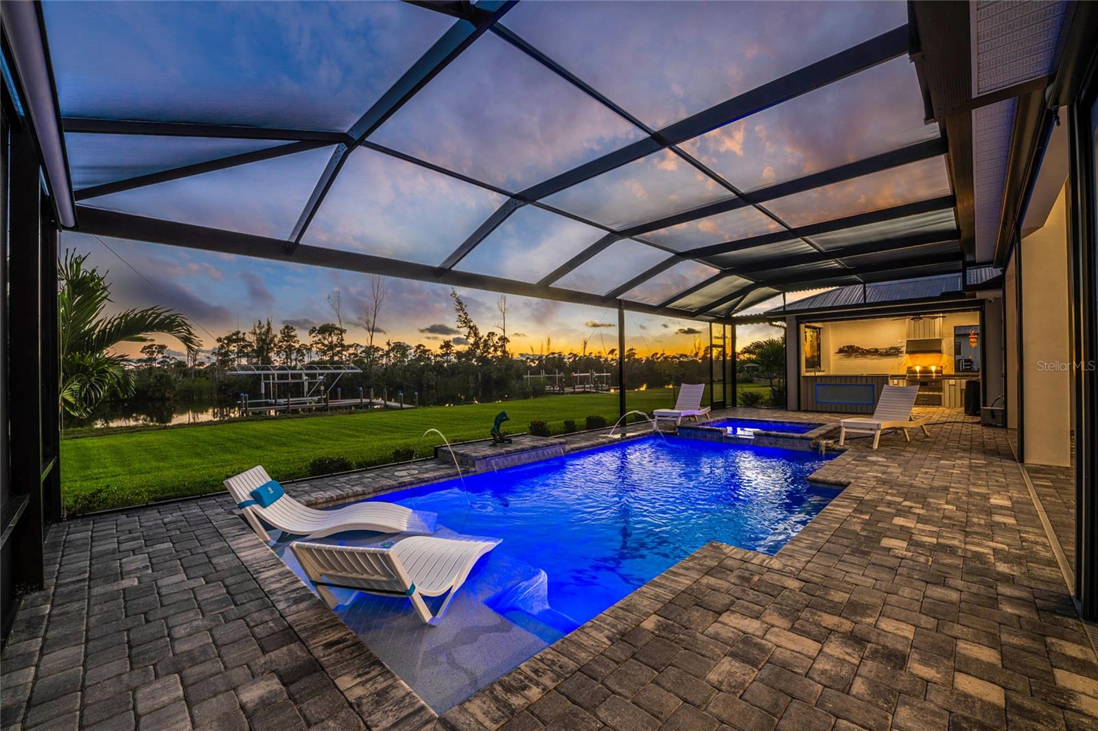 Listing photo id 35 for 16668 Liggett Circle