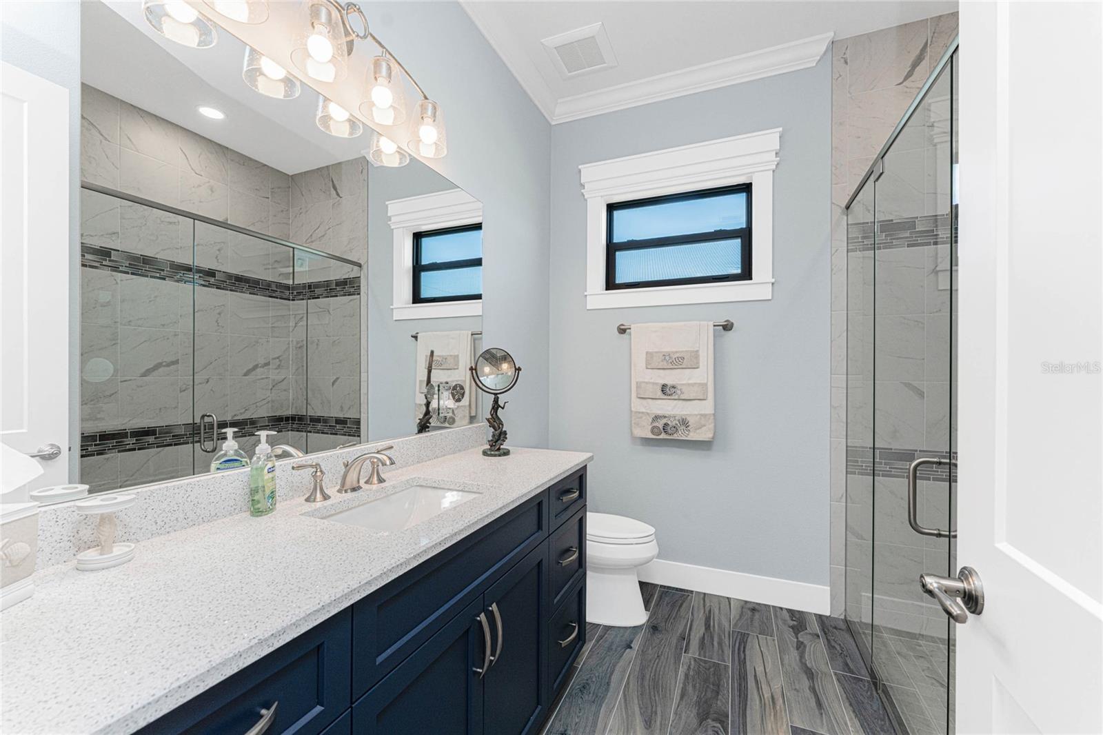 Listing photo id 46 for 16668 Liggett Circle