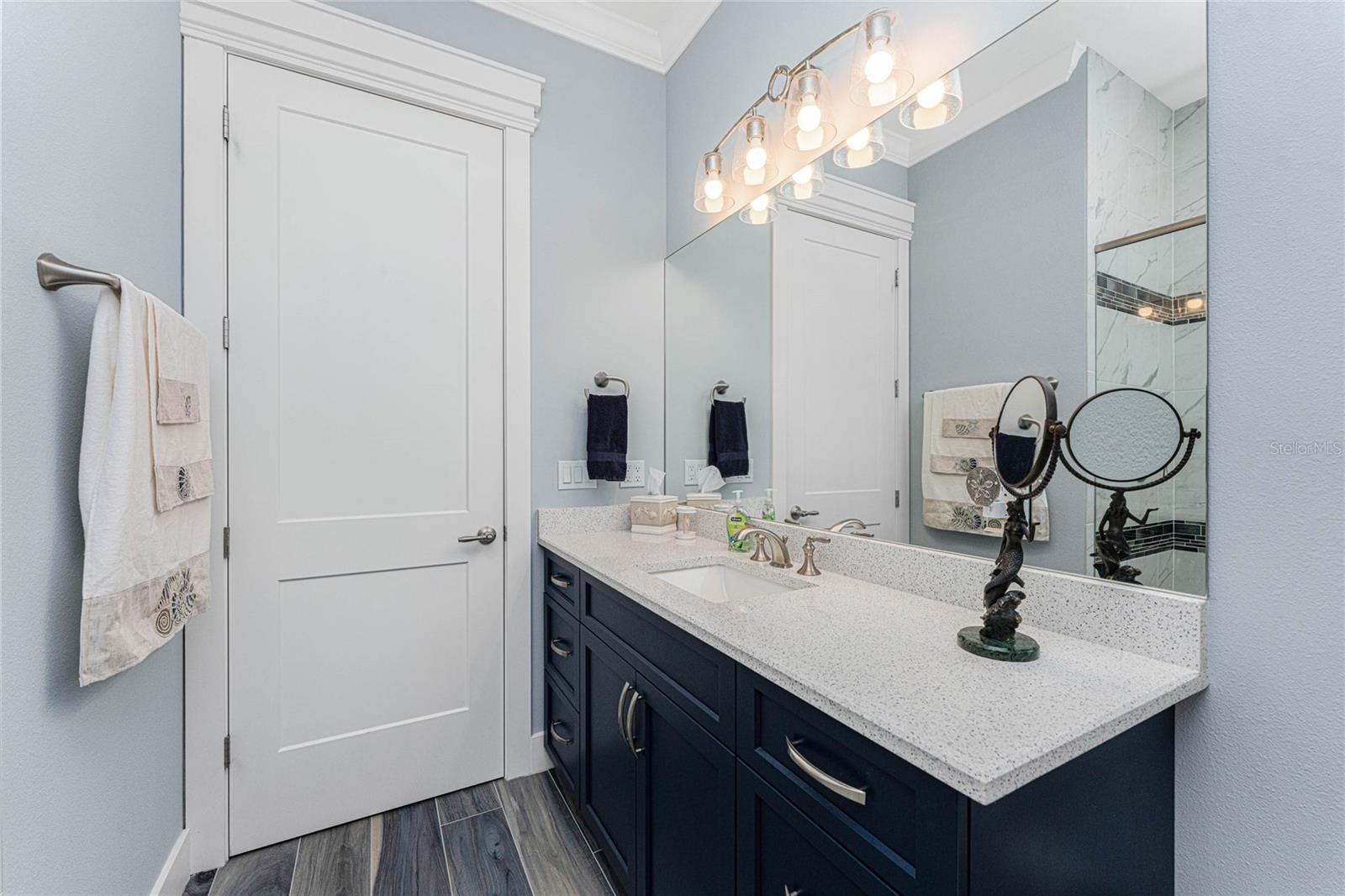 Listing photo id 47 for 16668 Liggett Circle