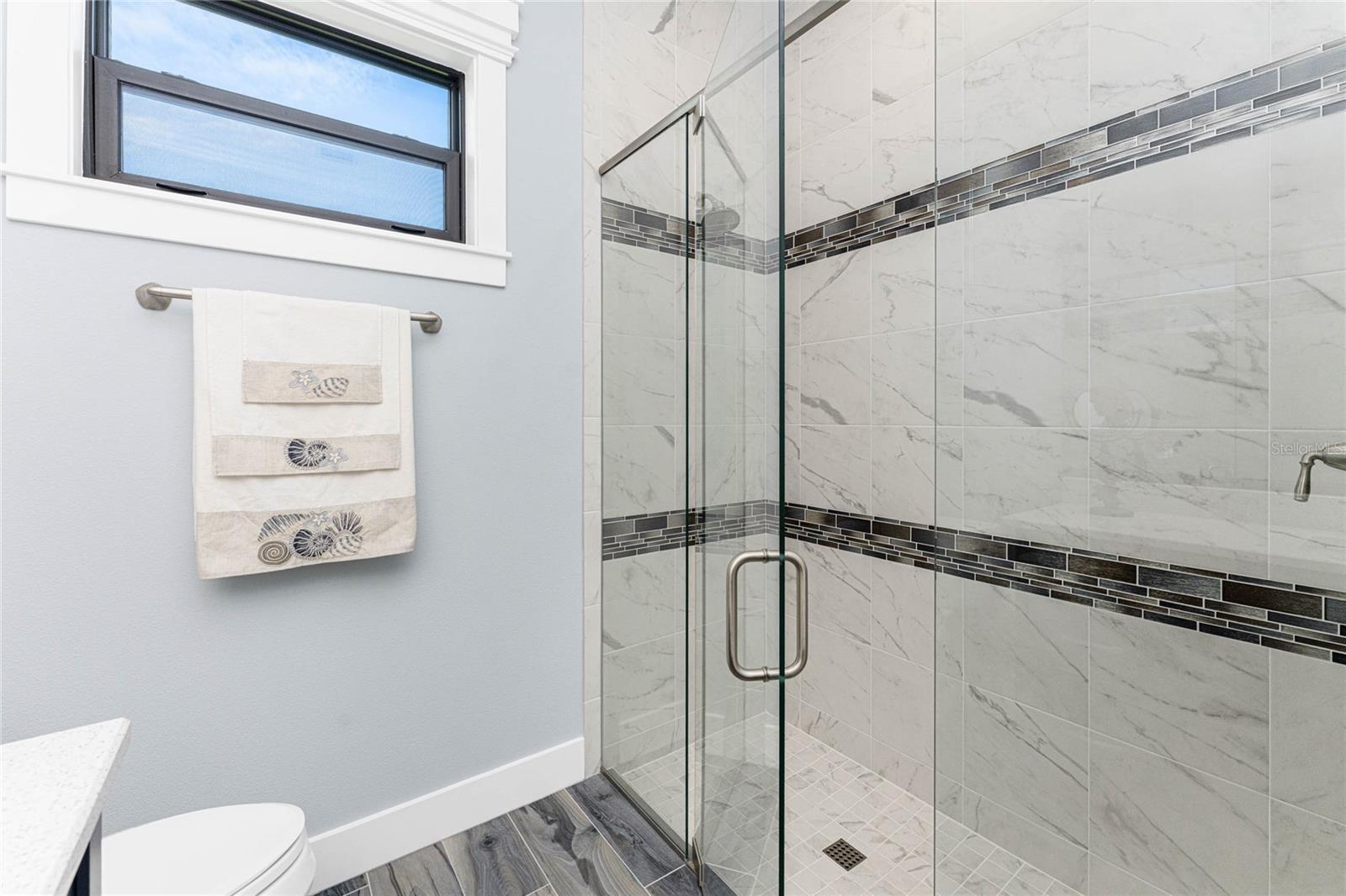 Listing photo id 48 for 16668 Liggett Circle