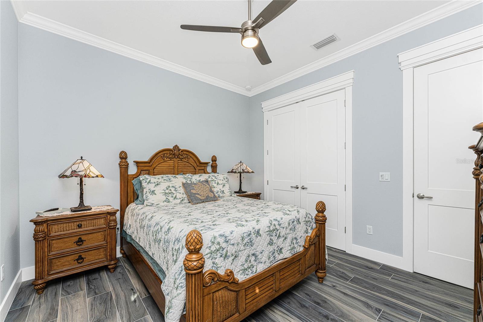 Listing photo id 50 for 16668 Liggett Circle