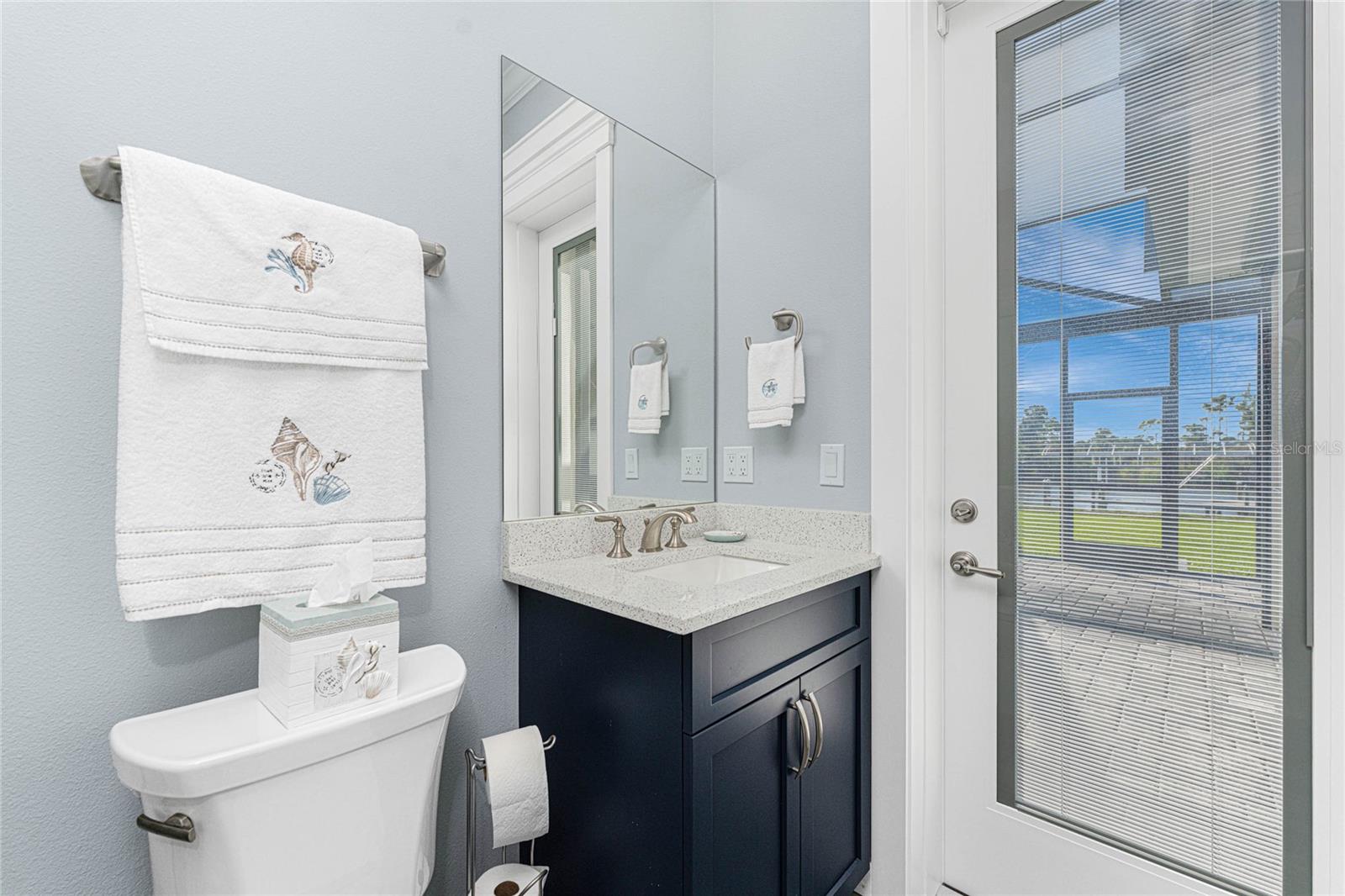 Listing photo id 53 for 16668 Liggett Circle