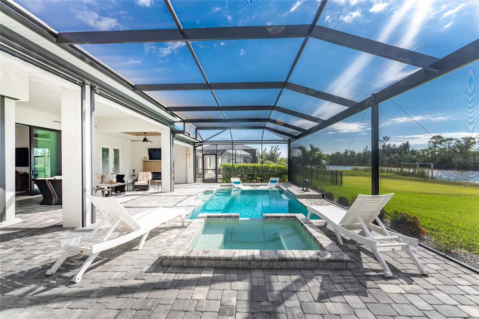 Listing photo id 55 for 16668 Liggett Circle