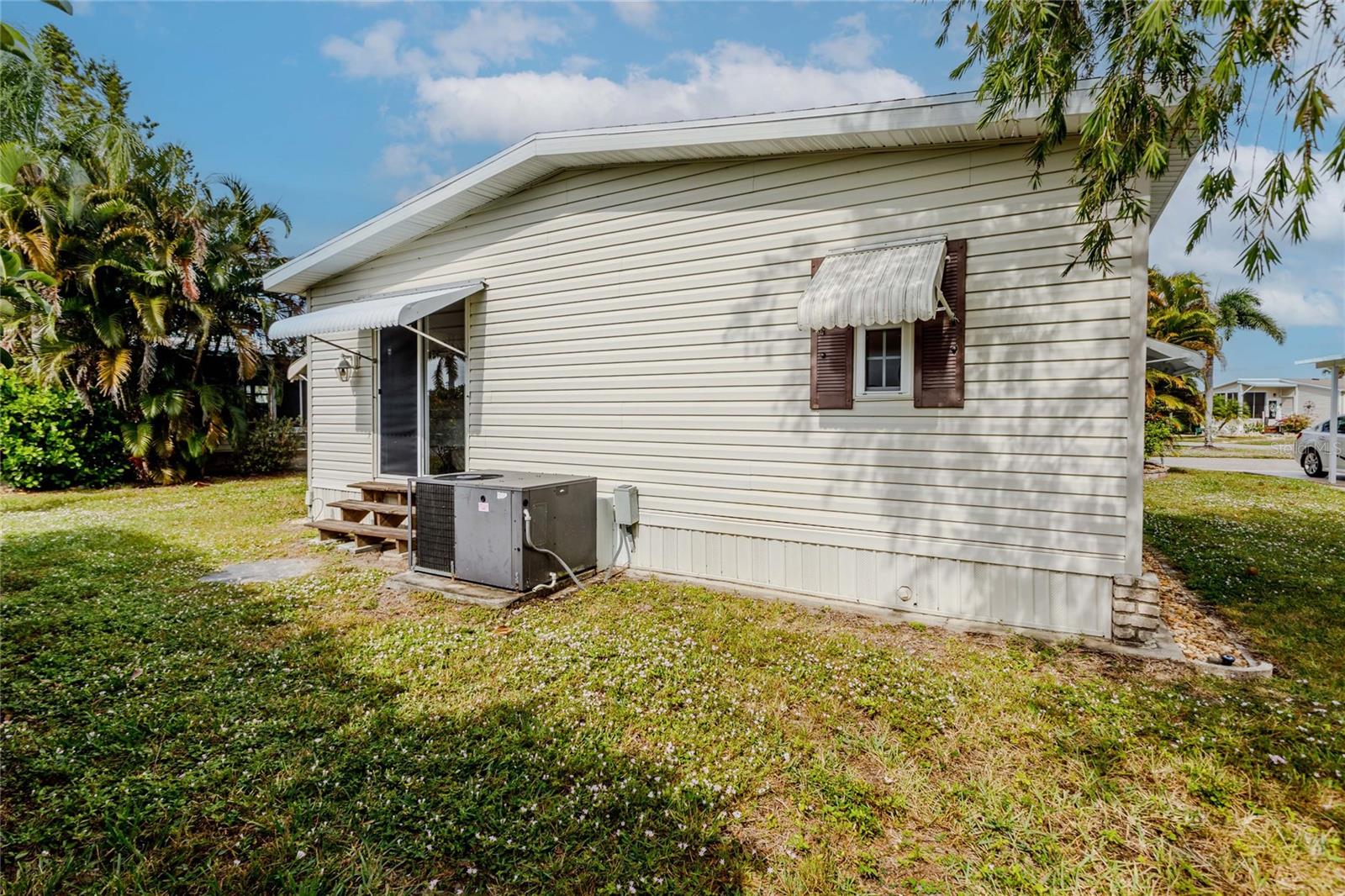 Image 14 of 67 For 2100 Kings Highway 1008