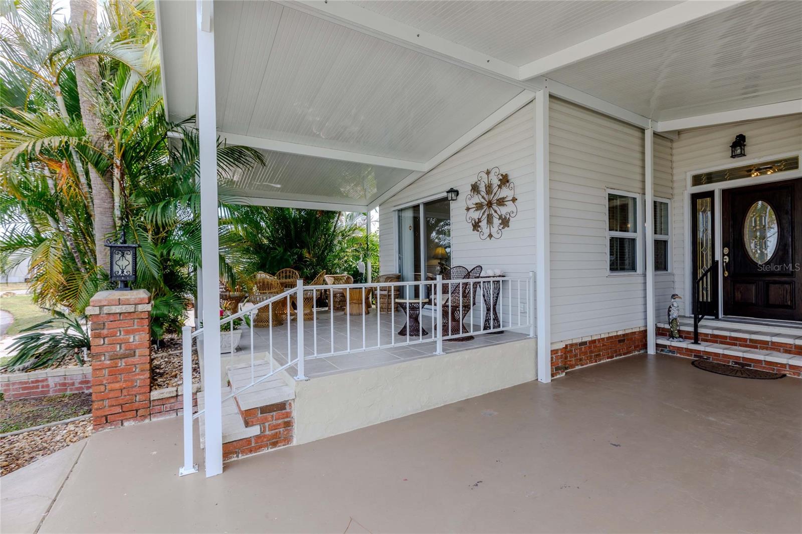 Image 2 of 67 For 2100 Kings Highway 1008