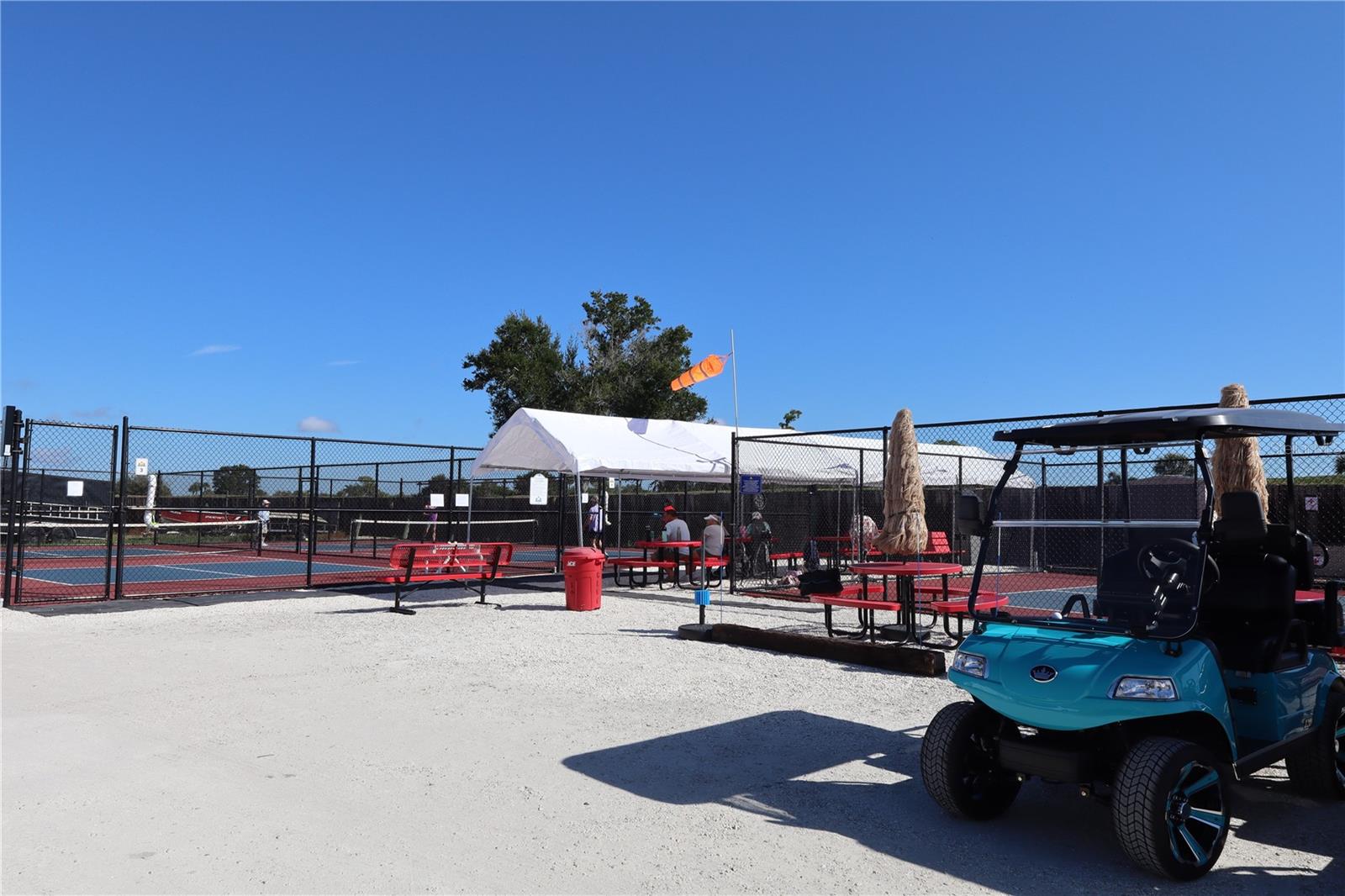 Image 43 of 67 For 2100 Kings Highway 1008