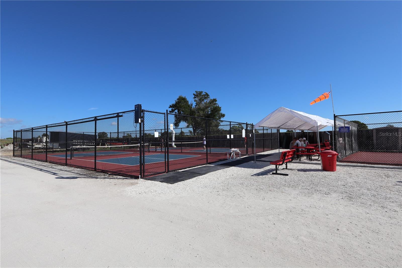 Image 44 of 67 For 2100 Kings Highway 1008