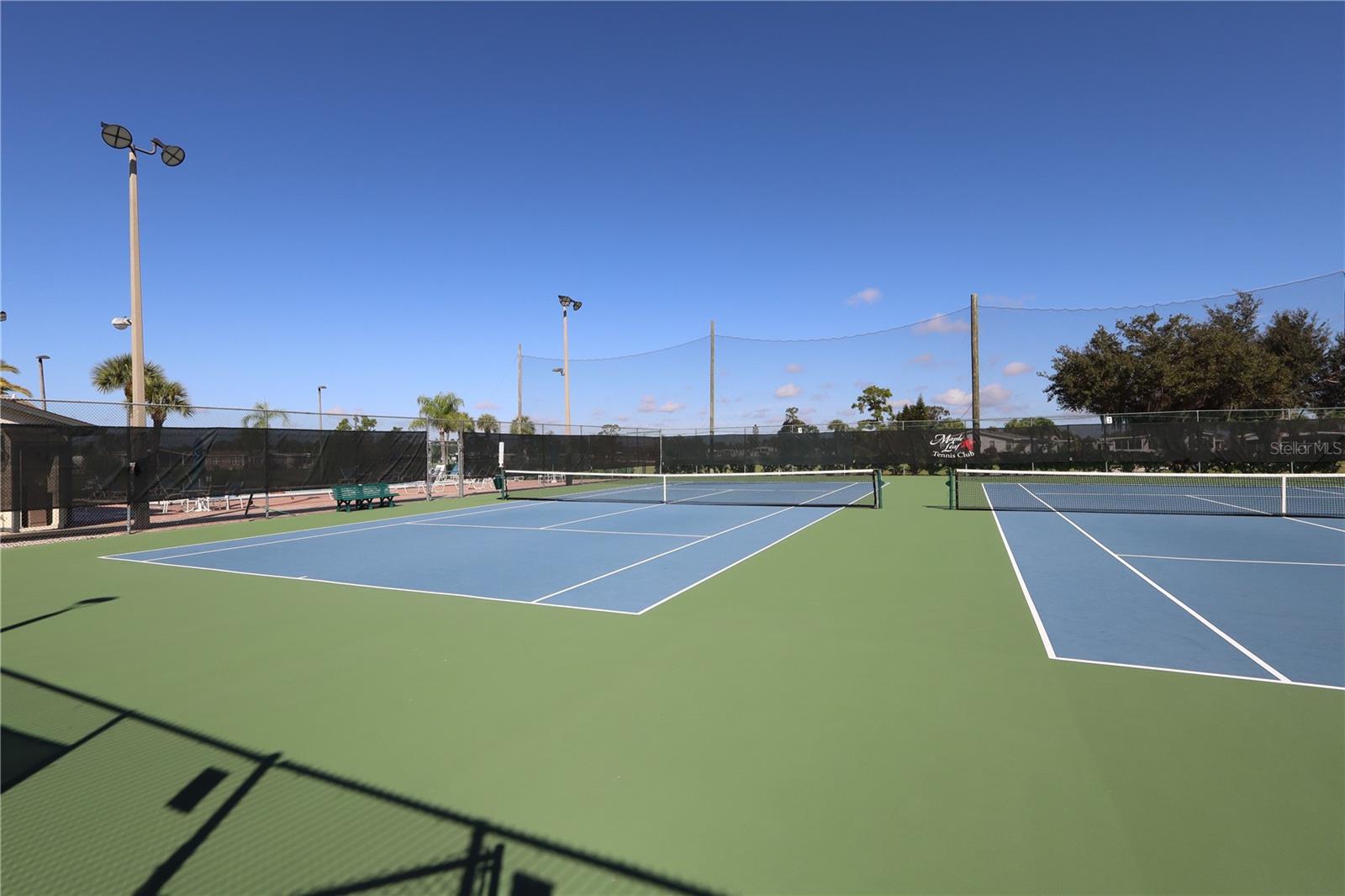 Image 46 of 67 For 2100 Kings Highway 1008