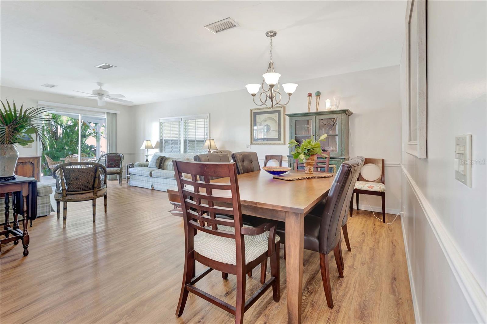 Image 5 of 67 For 2100 Kings Highway 1008